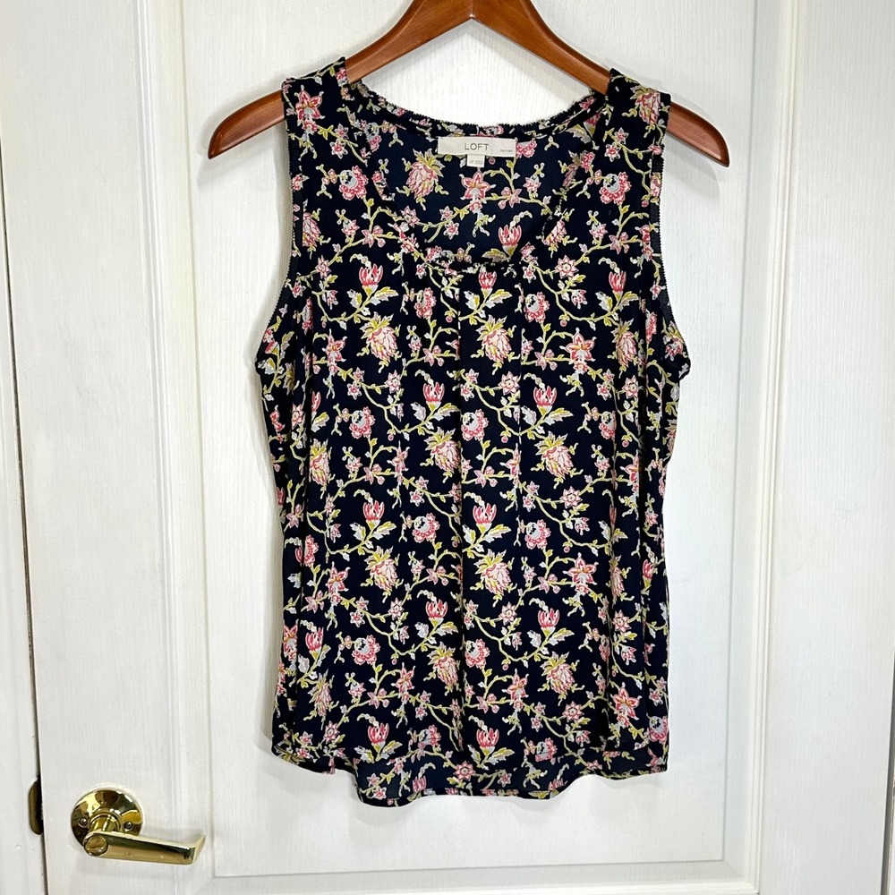 LOFT Petites Navy Blue Floral Sleeveless Blouse Pleated Neck Top LP 545286 - Picture 8 of 8